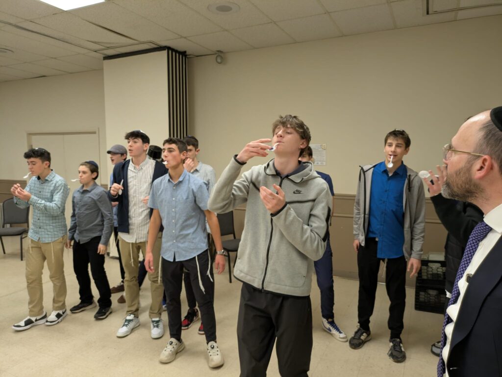Chanukah Mesiba