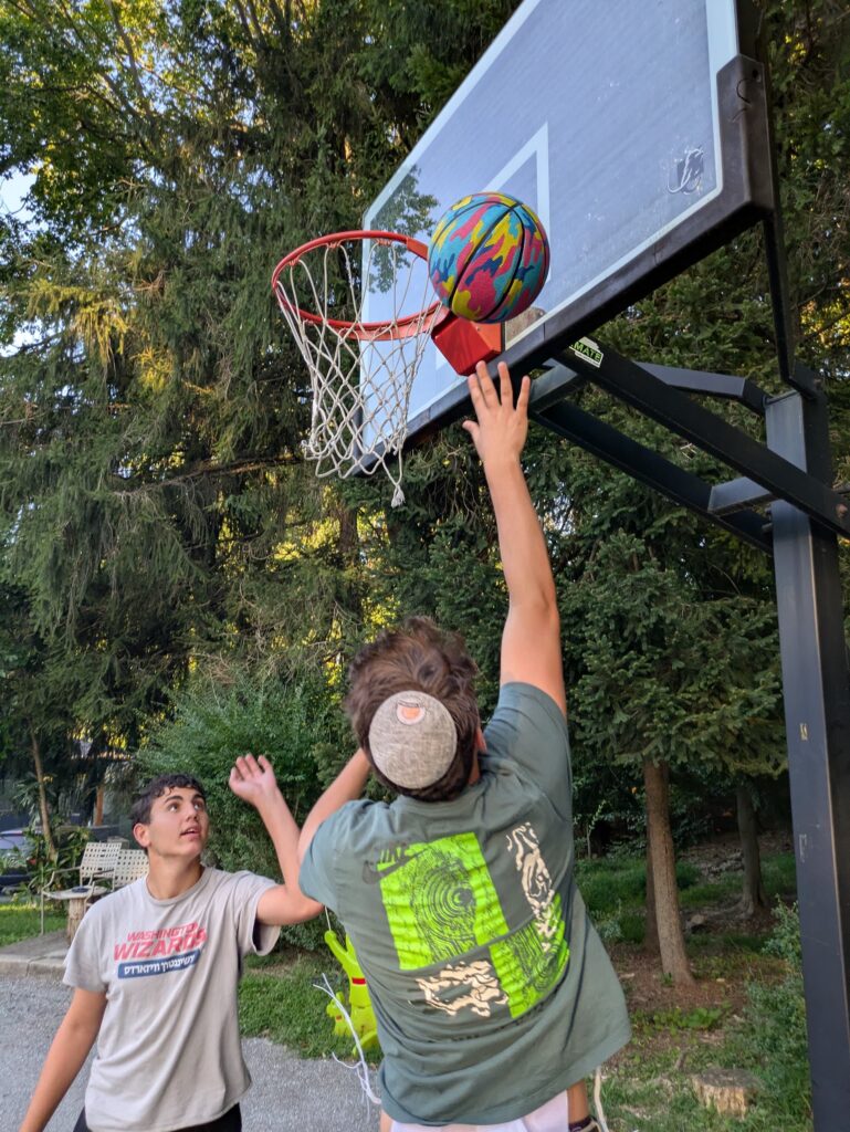 Senior-Freshman Back-to-school Barbecue
